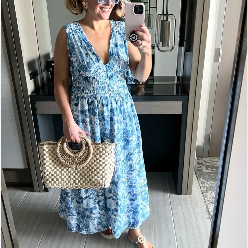 Abercrombie & Fitch Blue and White Floral Maxi Sundress Sz S Cottagecore Beach